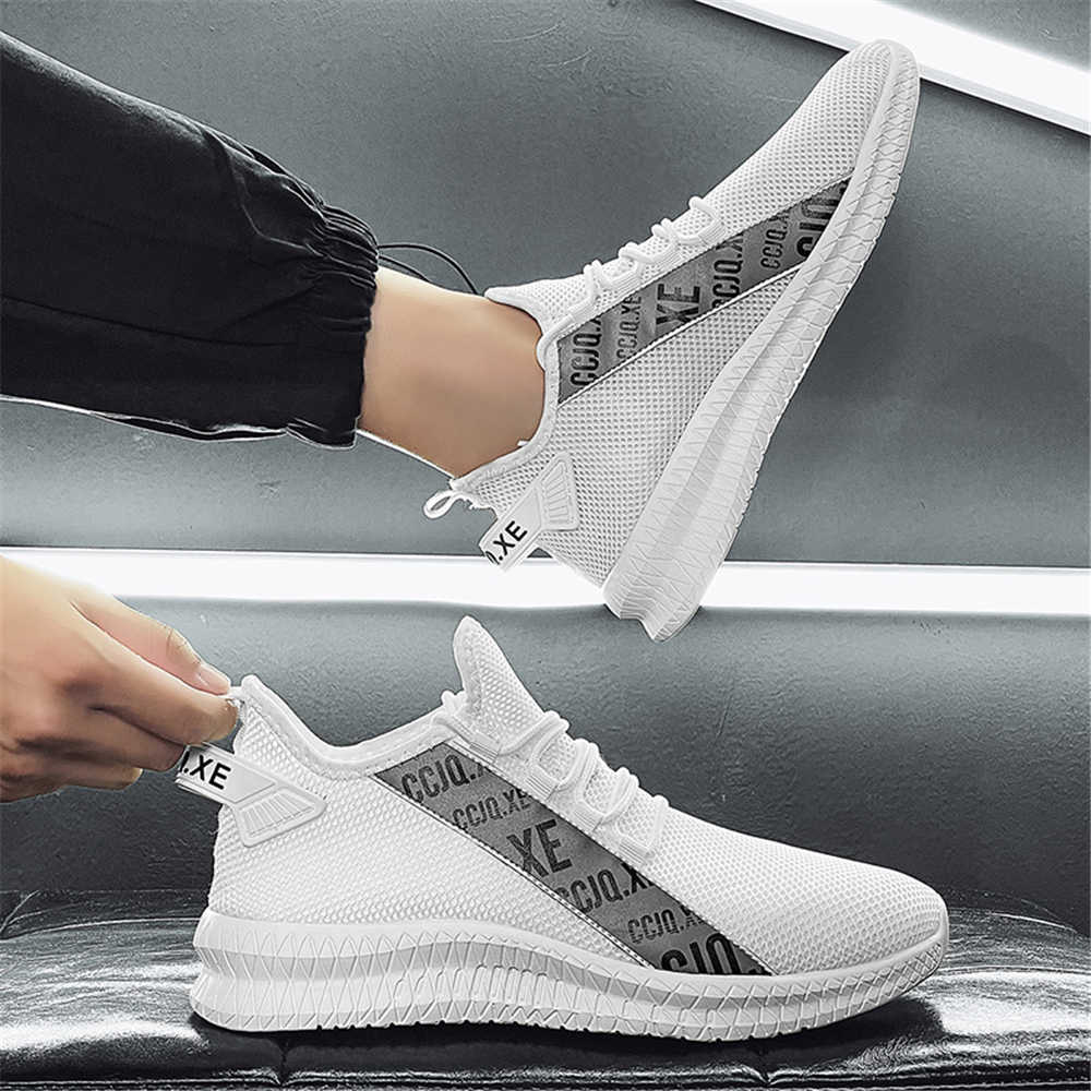 Sepatu Sneakers Pria Ukuran 40 - Wide Fit Heels ulasan dan harga